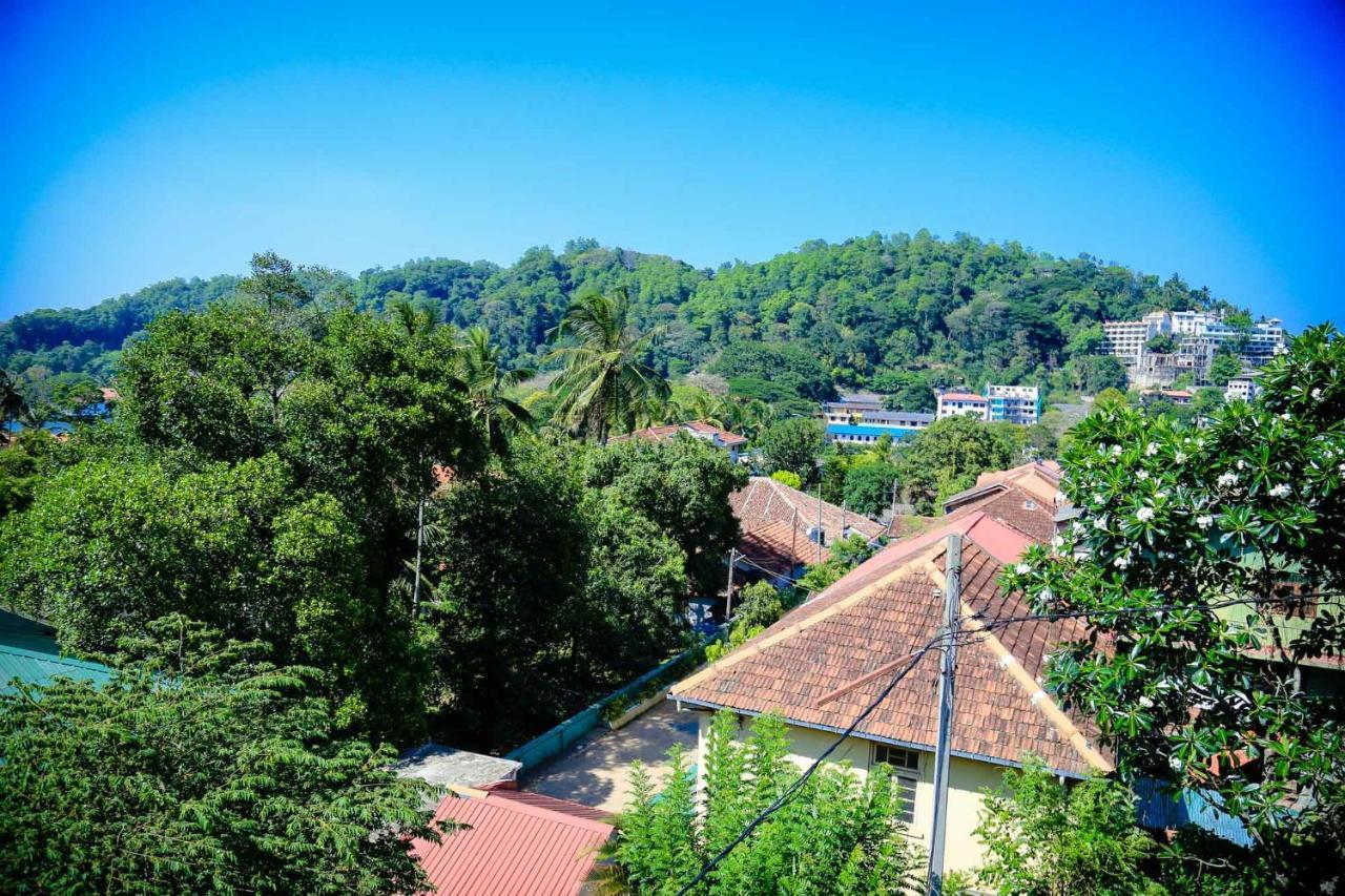 Freedom Lodge, Kandy Zewnętrze zdjęcie